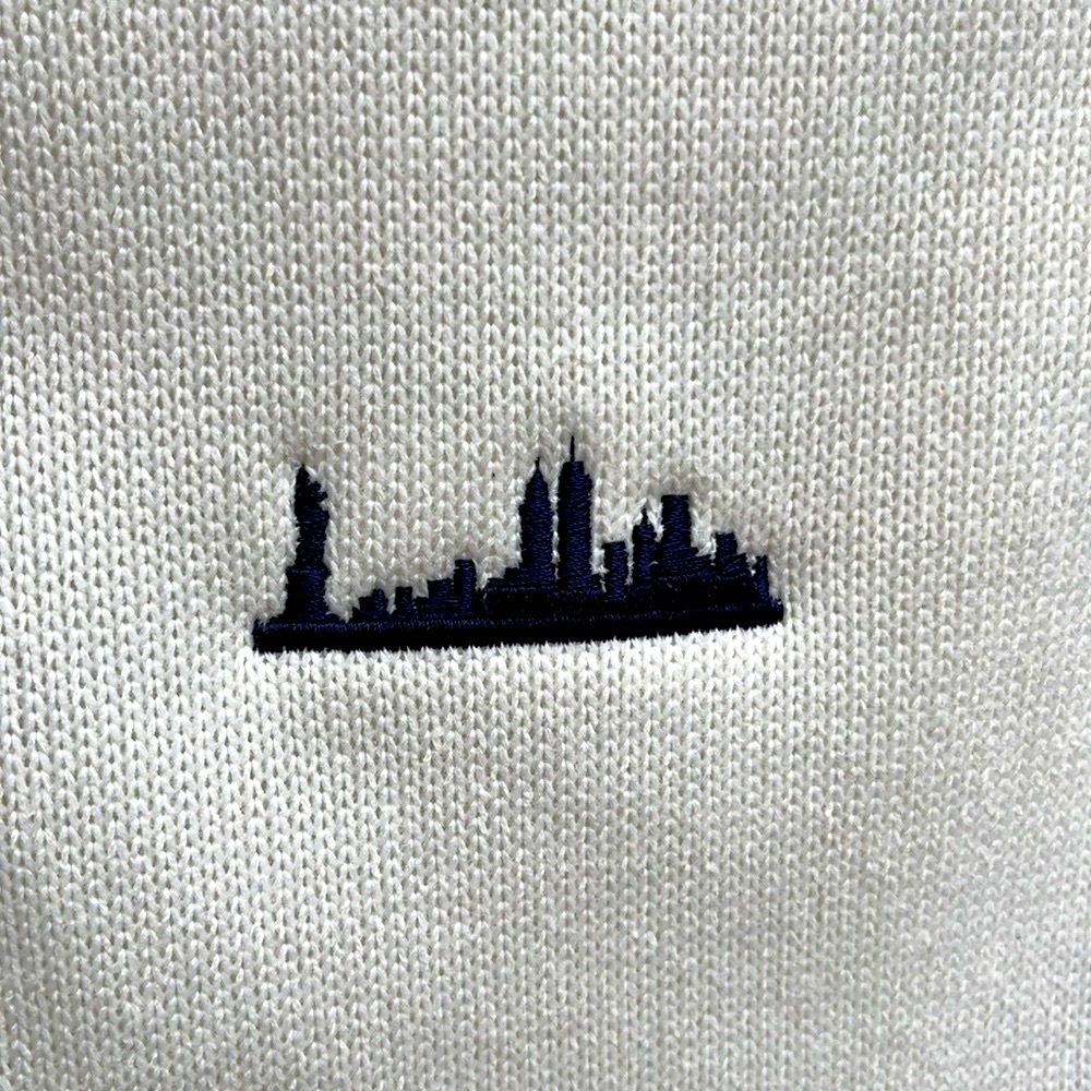 NWT {vineyard vines} NYC Custom Logo Vest - Picture 2 of 8